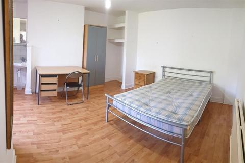 10 bedroom house to rent, Parsonage Road, Manchester M20