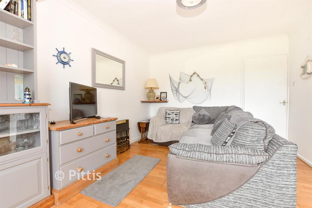 Kitchen/ Living Room