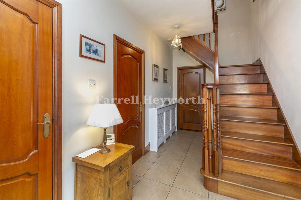 Hall view 3