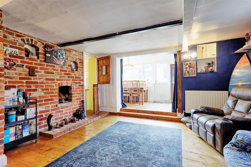 IMG 9377 8 9 easy HDR-interior3.jpg