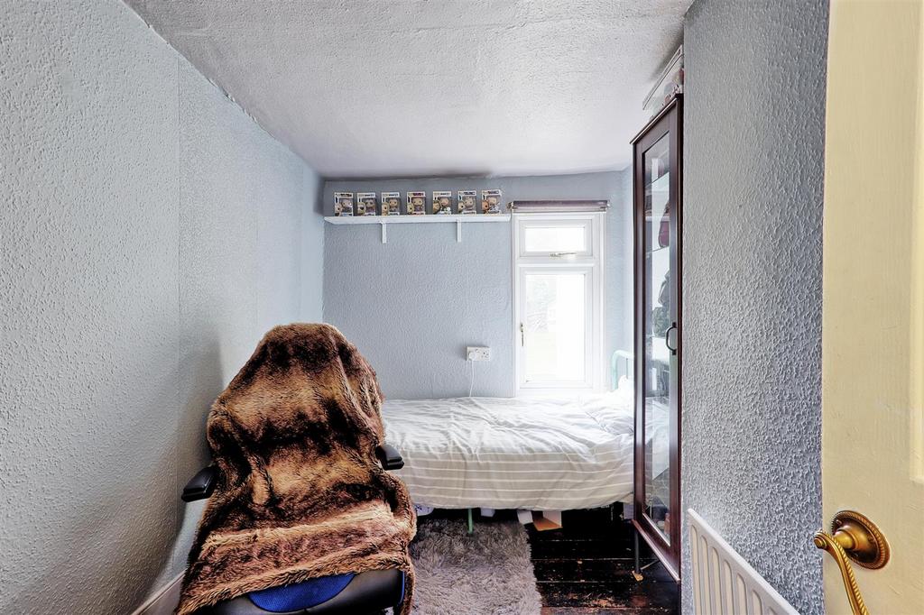 IMG 9422 3 4 easy HDR-interior3.jpg