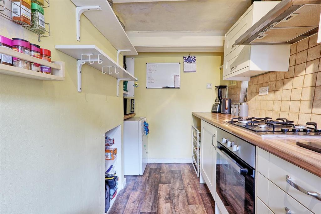 IMG 9383 4 5 easy HDR-interior3.jpg