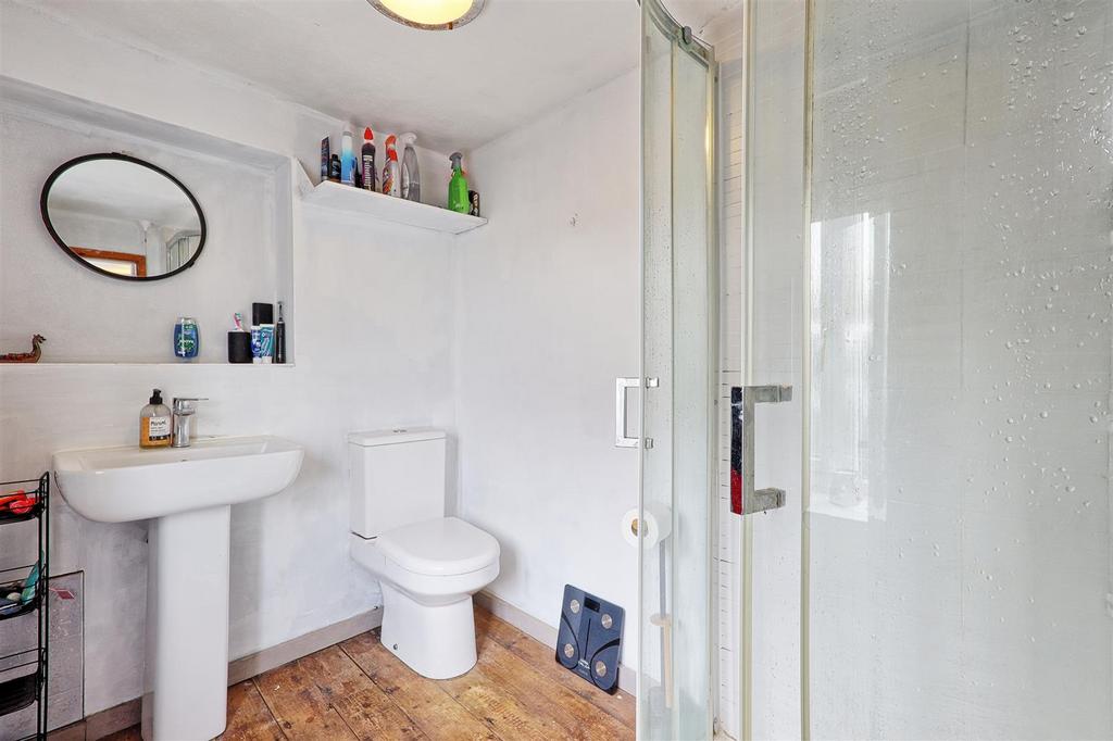 IMG 9356 7 8 easy HDR-interior3.jpg