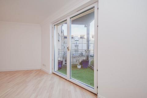 undefined, 112/5 Crewe Road North, Crewe, Edinburgh, EH5