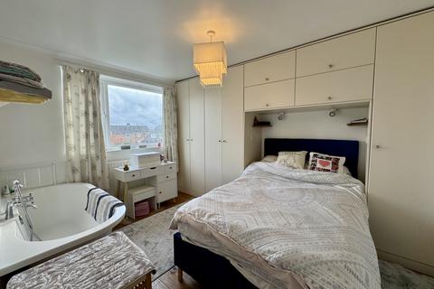 3 bedroom link detached house for sale, West Street, Leven, HU17 5LE