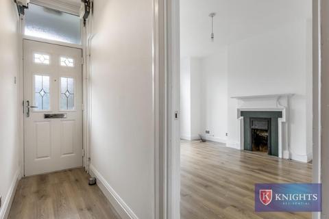 3 bedroom flat for sale, Lansdowne Road , Bruce Grove, London, N17