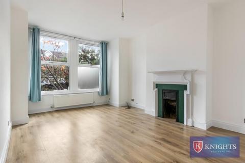 3 bedroom flat for sale, Lansdowne Road , Bruce Grove, London, N17