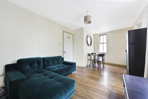 undefined, Montgomery Lodge, Stepney Green, London, E1