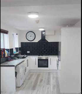 6 bedroom terraced house to rent, Nottingham NG7