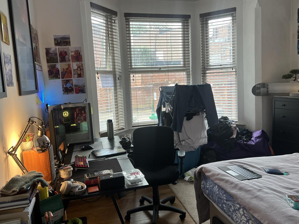 Bedroom 7.JPG