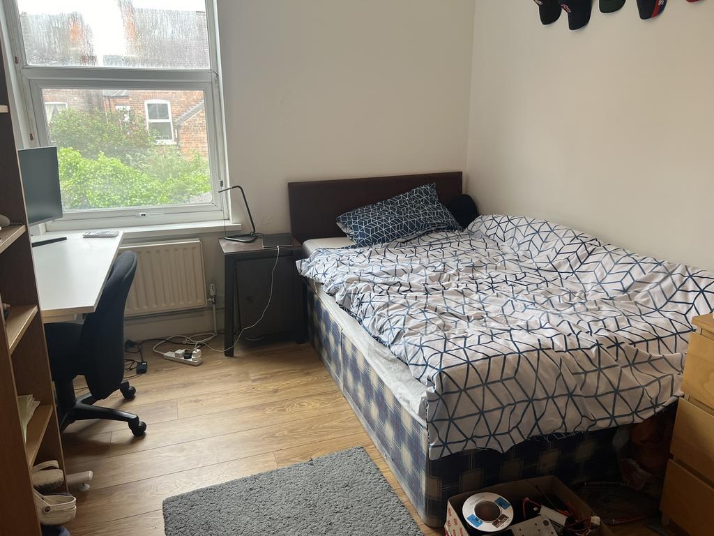 Bedroom 12.JPG