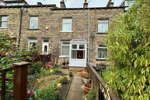 Third Avenue, Savile Park, Halifax