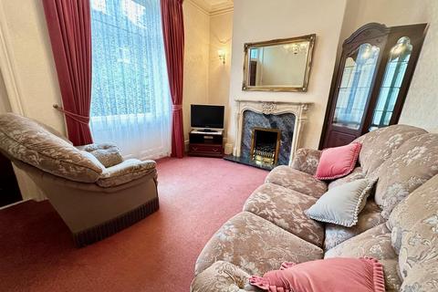 3 bedroom terraced house for sale, Third Avenue, Savile Park, Halifax