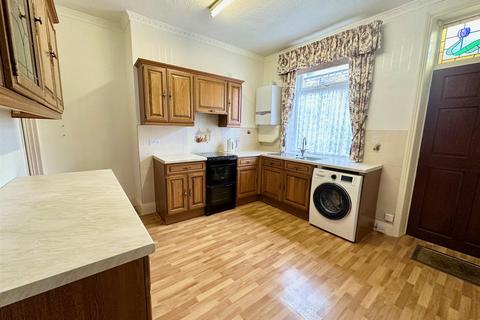 3 bedroom terraced house for sale, Third Avenue, Savile Park, Halifax