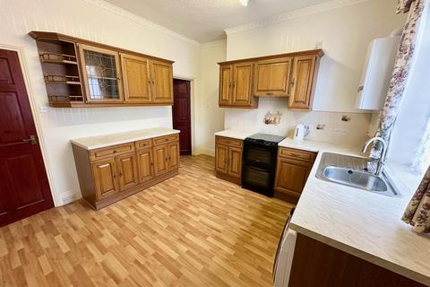 3 bedroom terraced house for sale, Third Avenue, Savile Park, Halifax