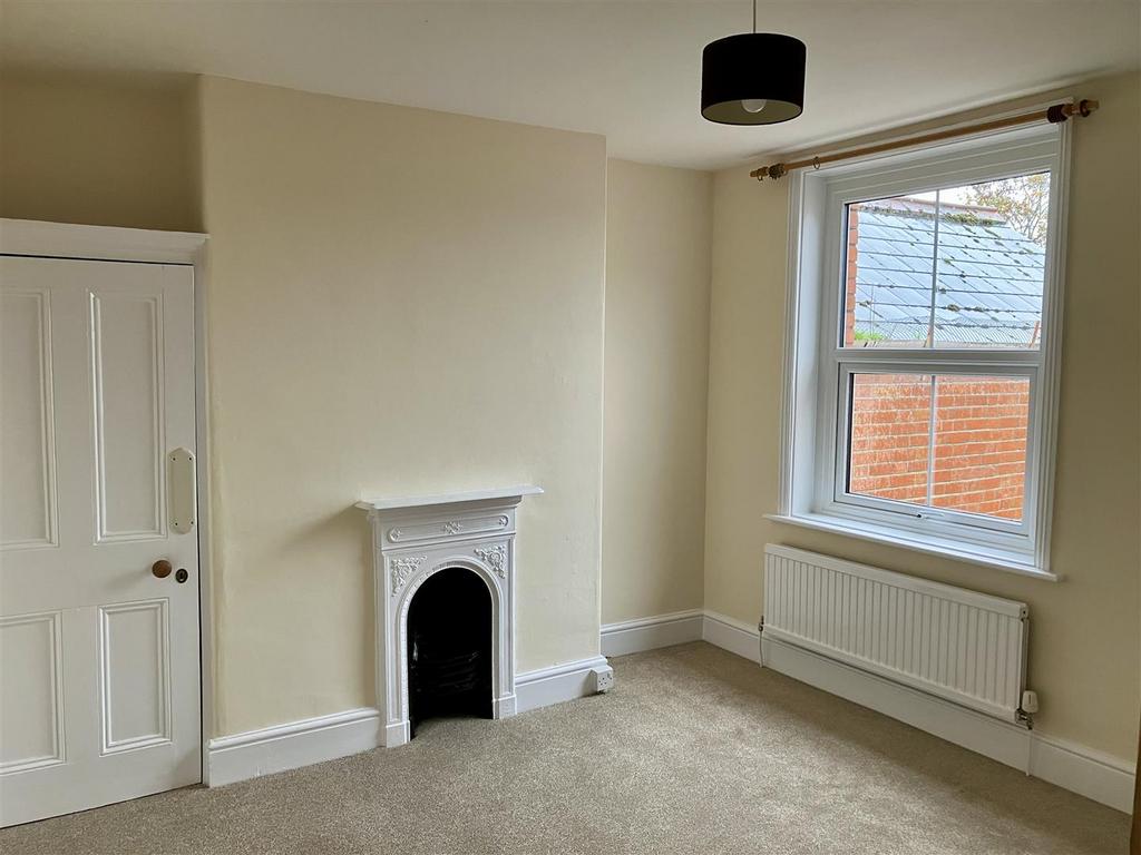 Bedroom 2.jpeg