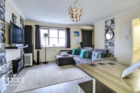 1 bedroom maisonette for sale, Kent View Road, Basildon