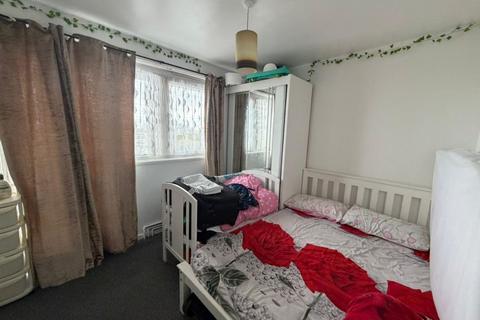 Flat 52, Selman House Hedgers Grove, London, E9 5AP