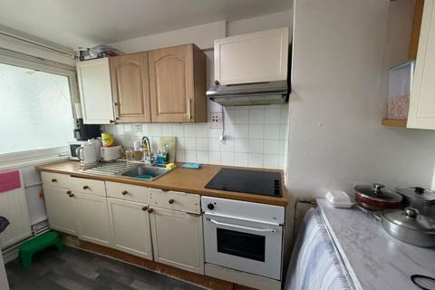Flat 52, Selman House Hedgers Grove, London, E9 5AP