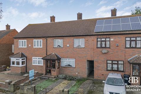 New North Road, Hainault