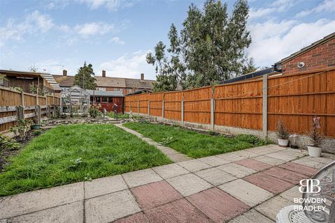 undefined, New North Road, Hainault