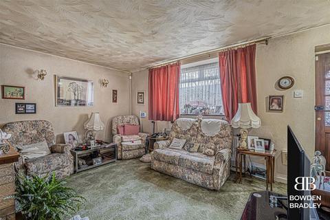 2 bedroom house for sale, New North Road, Ilford, IG6