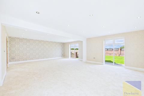 5 bedroom detached house for sale, Preston Road, Catforth PR4