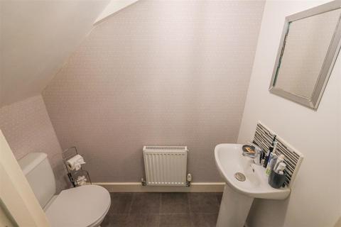 5 bedroom semi-detached house for sale, Norfolk Avenue, Huddersfield, HD2