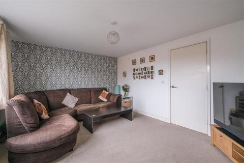 5 bedroom semi-detached house for sale, Norfolk Avenue, Huddersfield, HD2