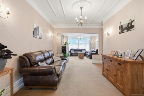 3 bedroom house for sale, Belgrave Road, Wanstead