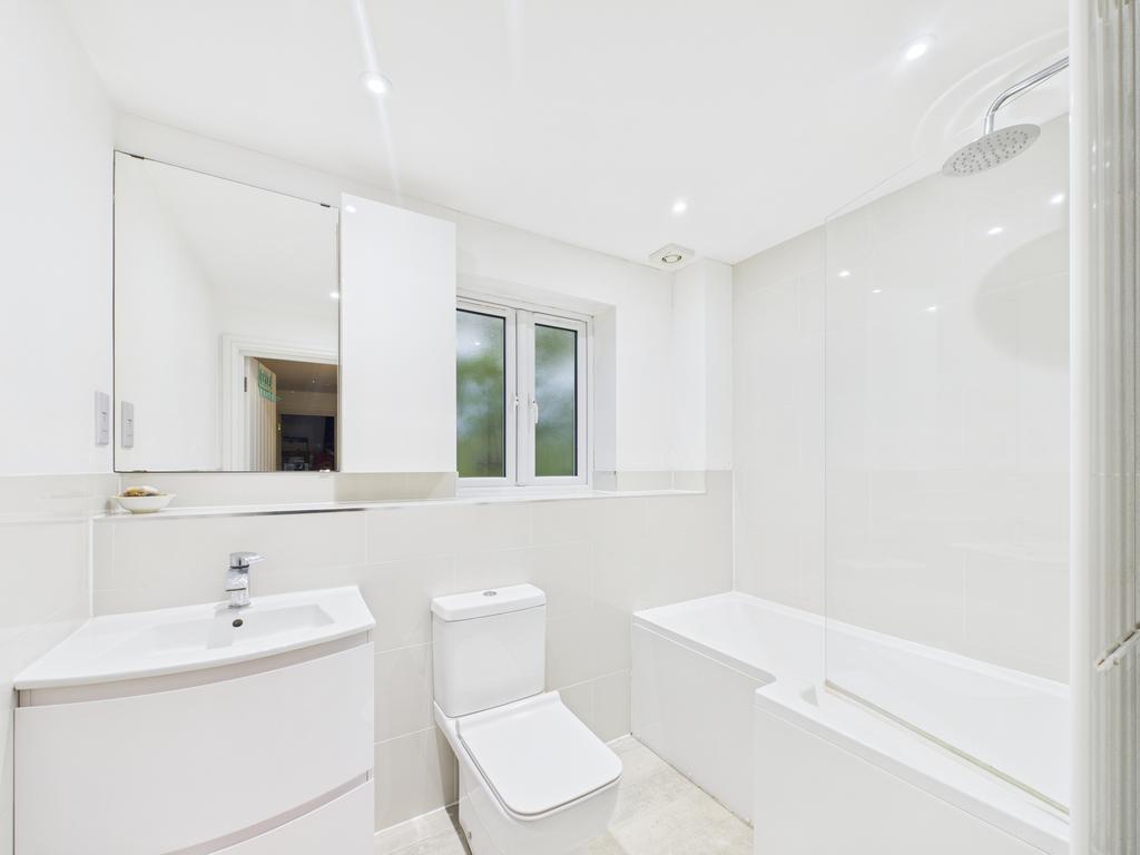 Cam02909 g0 pr0507 still001