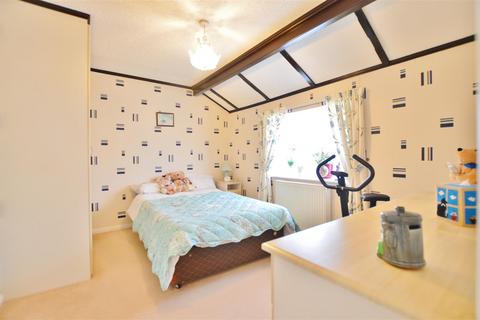 undefined, Orchards Residential Park, Slough
