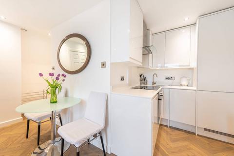 1 bedroom flat for sale, Clanricarde Gardens, Notting Hill Gate, London, W2