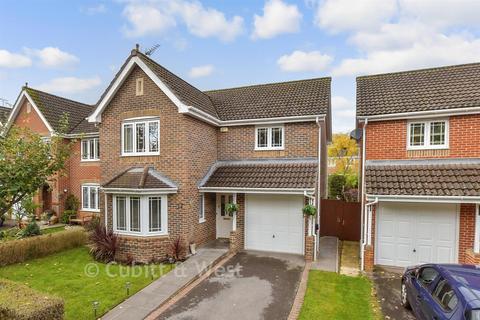 Six Acres, Horsham RH13