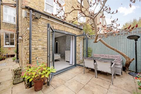 2 bedroom apartment for sale, Culmstock Road, London SW11