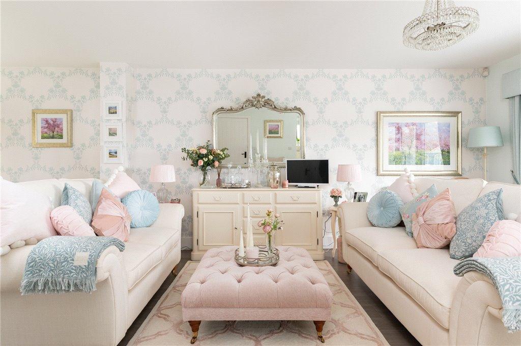 Lounge Area