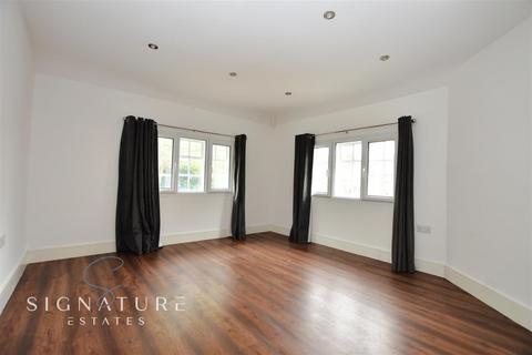 undefined, London Road, Berkhamsted