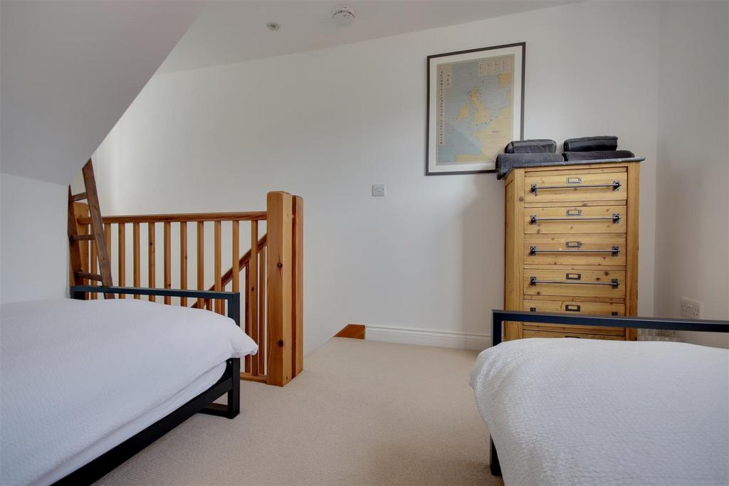 Bedroom 3.jpg