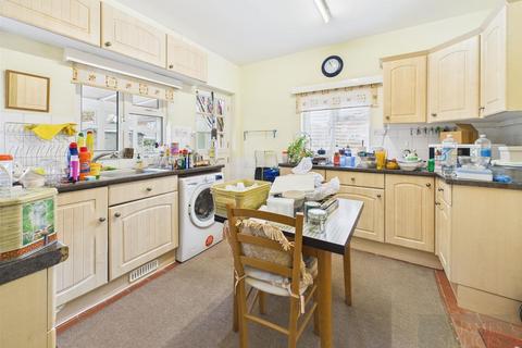 2 bedroom bungalow for sale, Logan Crescent, Market Harborough