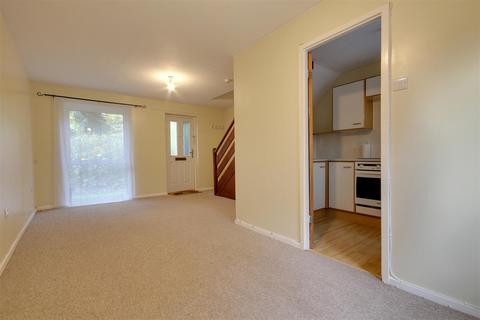 2 bedroom terraced house to rent, Harvester Way, Lymington
