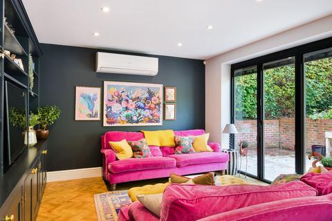 Blackwoods Bushey Croft, Oxted, RH8 9JX