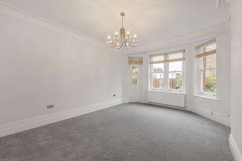 3 bedroom apartment to rent, Ashburnham Road, London