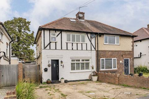 undefined, Groveley Road, Sunbury-On-Thames TW16