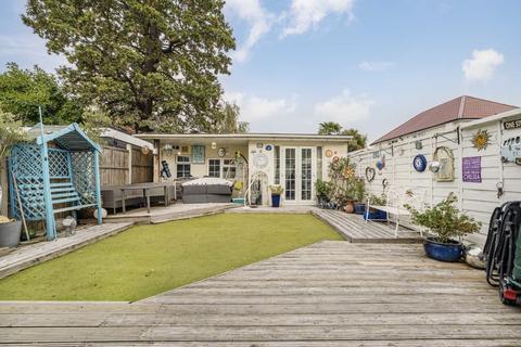 undefined, Groveley Road, Sunbury-On-Thames TW16