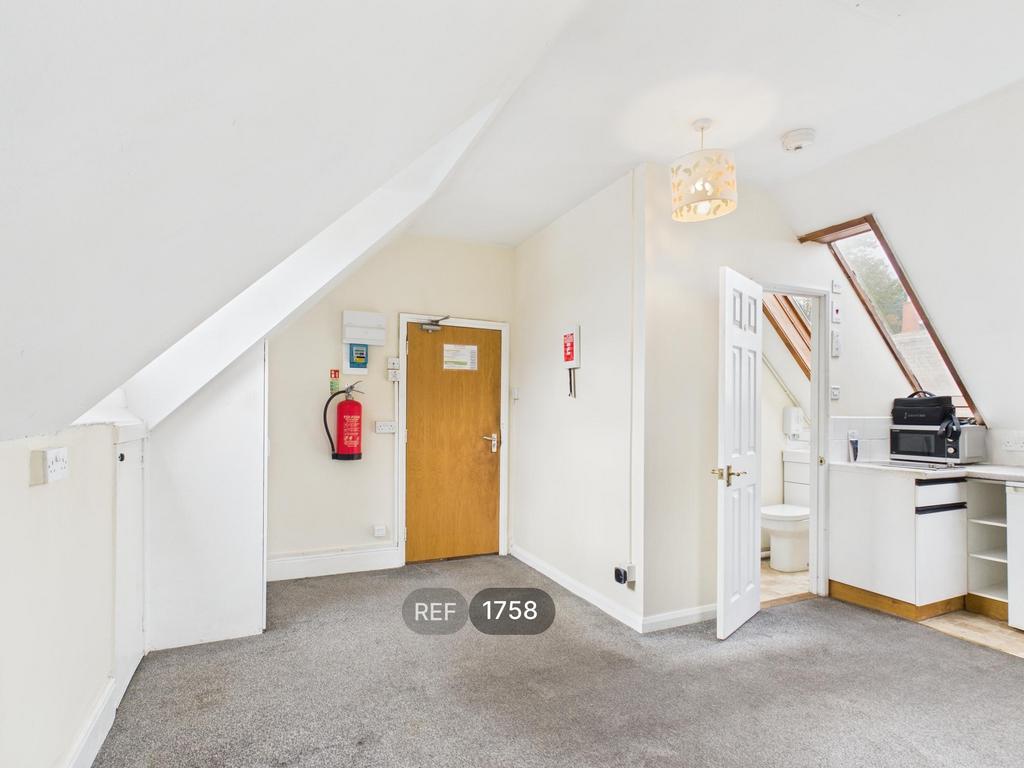 Kitchen/Living area