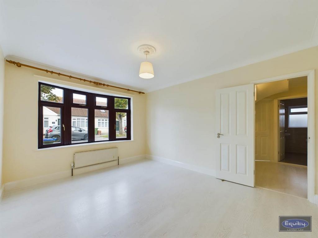 Bedroom Two (2)