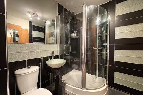 2 bedroom apartment for sale, Cottonfields, Bolton, BL7