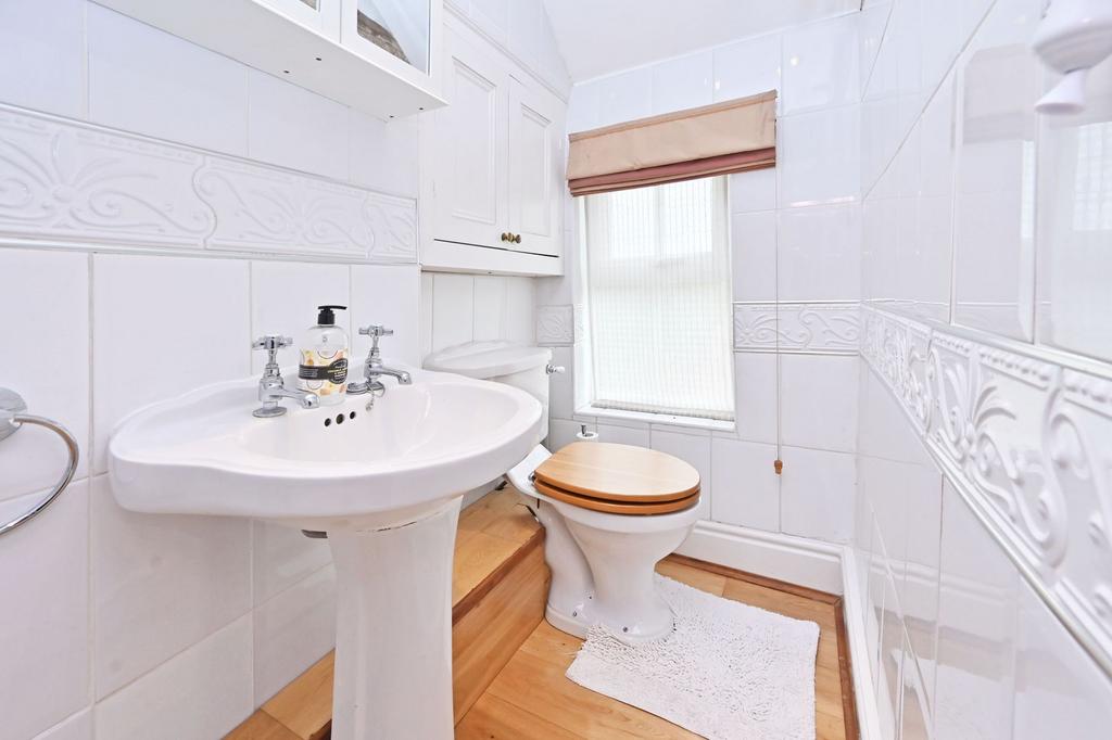 Bedroom one en-suite