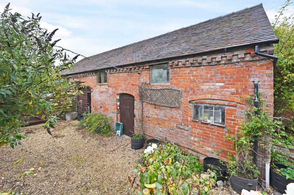 Detached barn