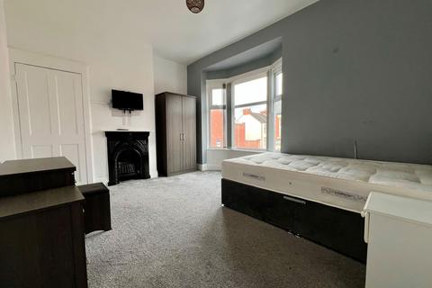 3 bedroom terraced house for sale, Princes Road, Middlesbrough TS1